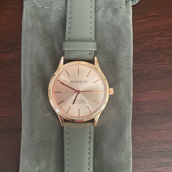 New Monroe Classique Watch in Sunburst Solerose - Picture 7 of 8